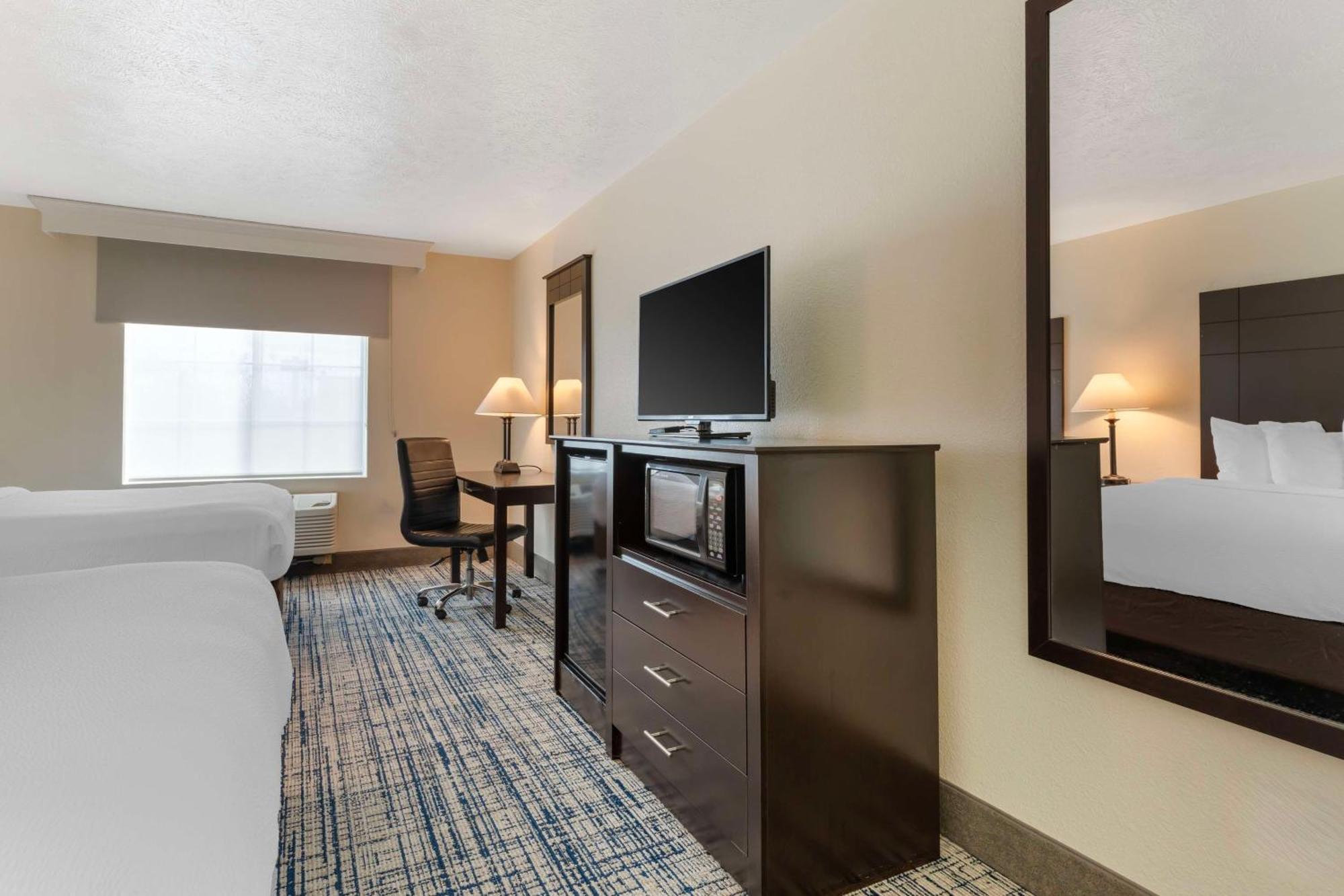 Best Western Visalia Hotel Eksteriør bilde