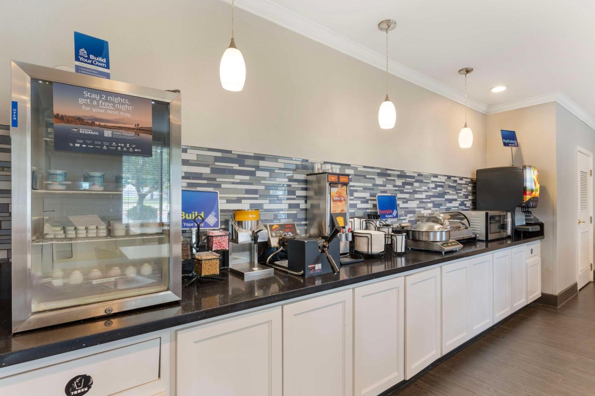 Best Western Visalia Hotel Eksteriør bilde